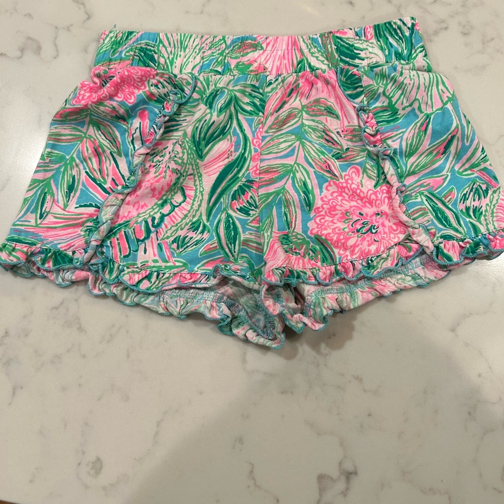 Girls Lilly Pulitzer Shorts size M- 6-7.